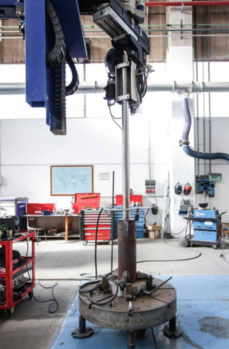 vertical weld overlay